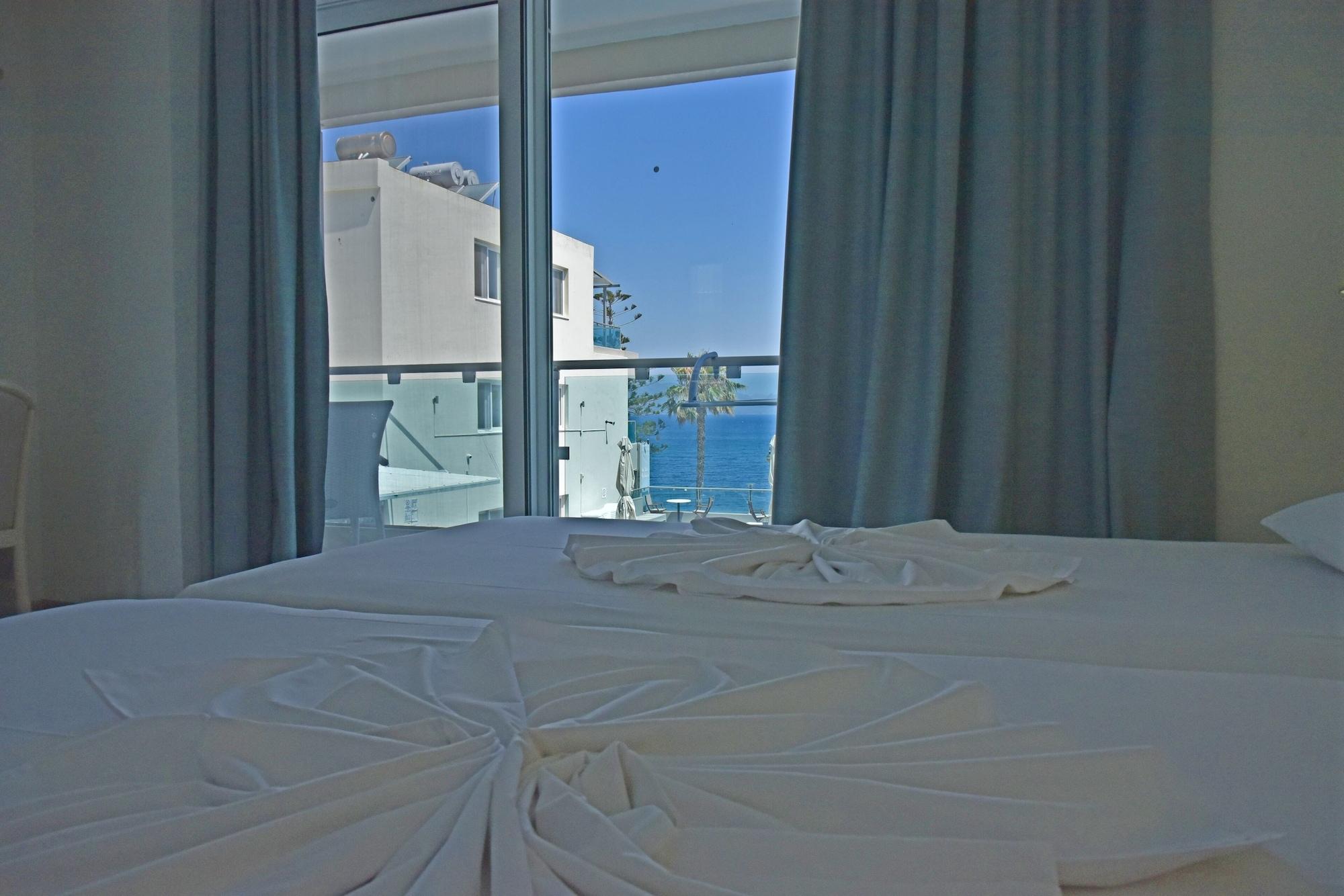 Bristol Sea View Apartments Кос Экстерьер фото