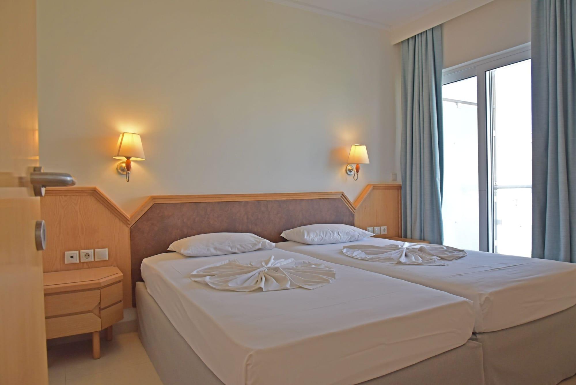 Bristol Sea View Apartments Кос Экстерьер фото