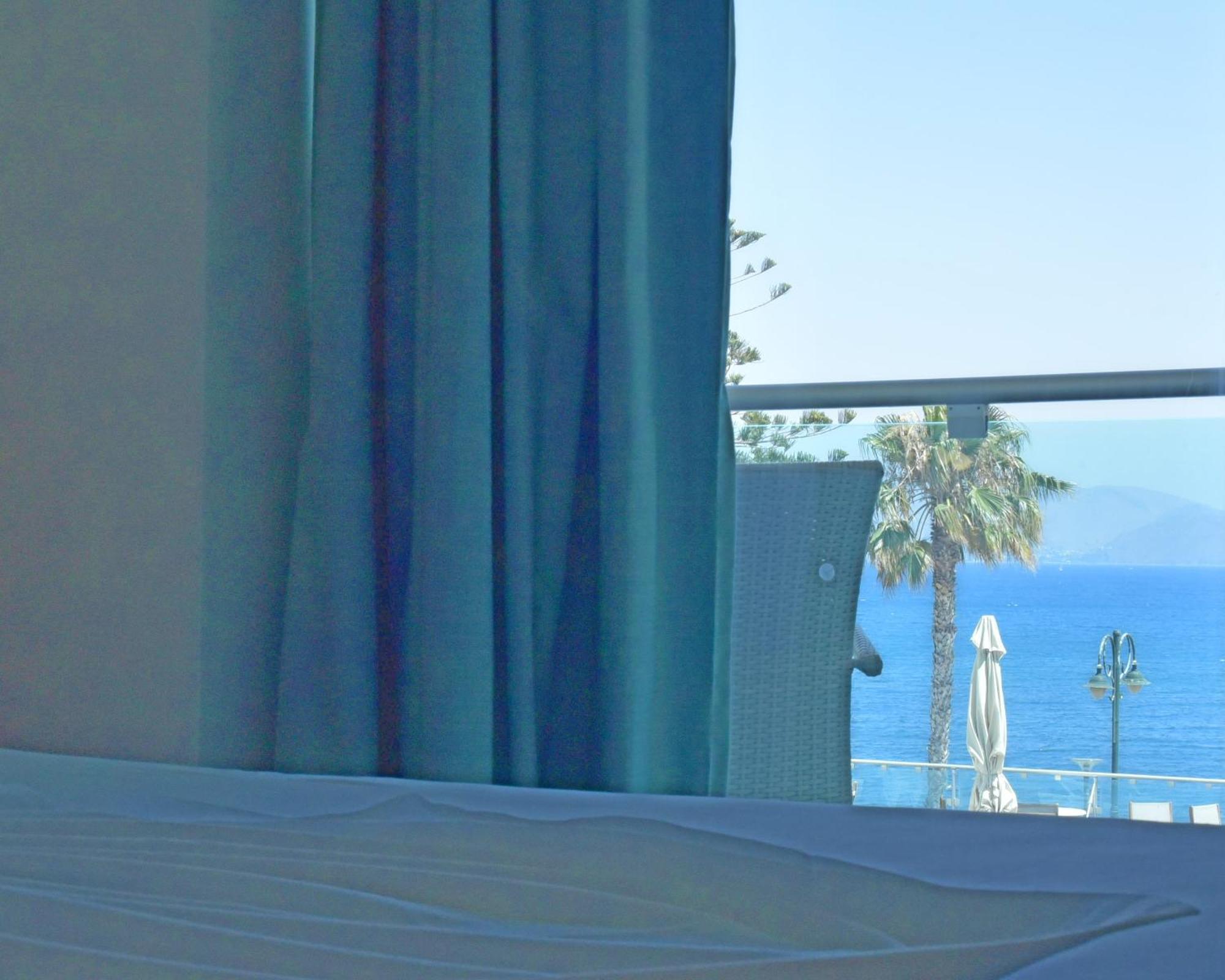 Bristol Sea View Apartments Кос Экстерьер фото